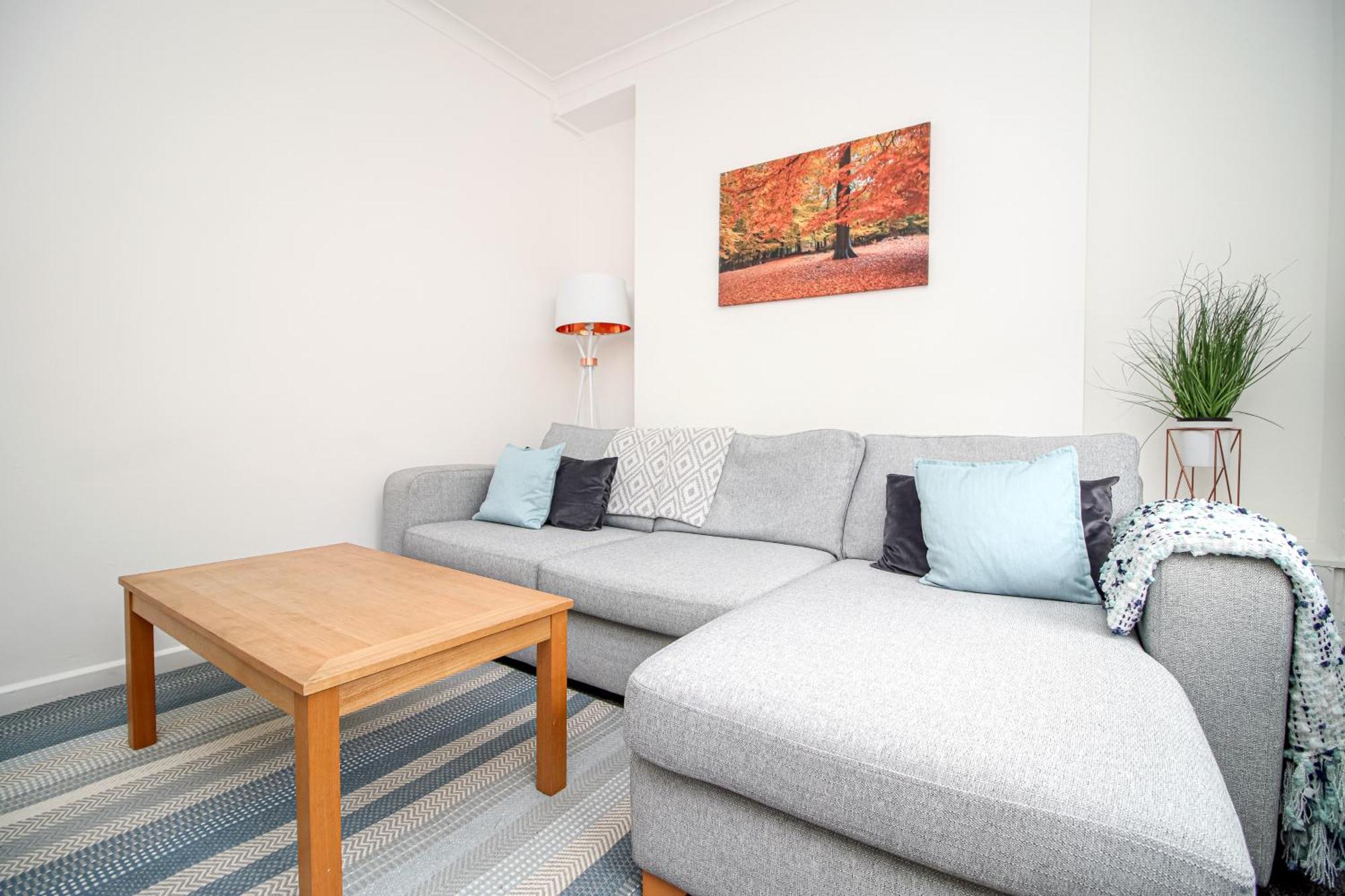 Norton Terrace Charming Home In The Beautiful Afan Forest By Staystaycations Port Talbot Bagian luar foto
